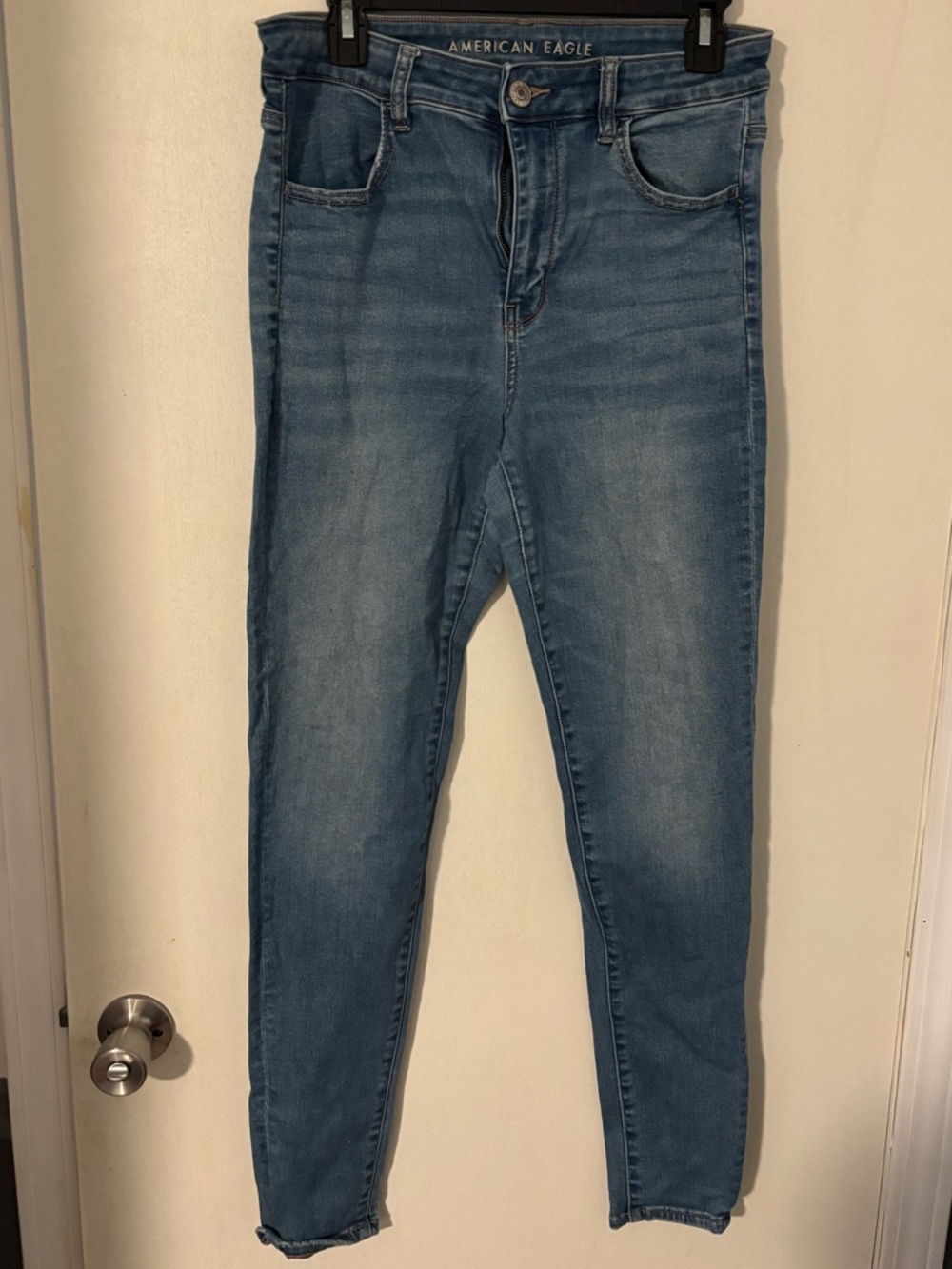 American Eagle Outfitters Light Blue High-Rise Skinny Jeans
